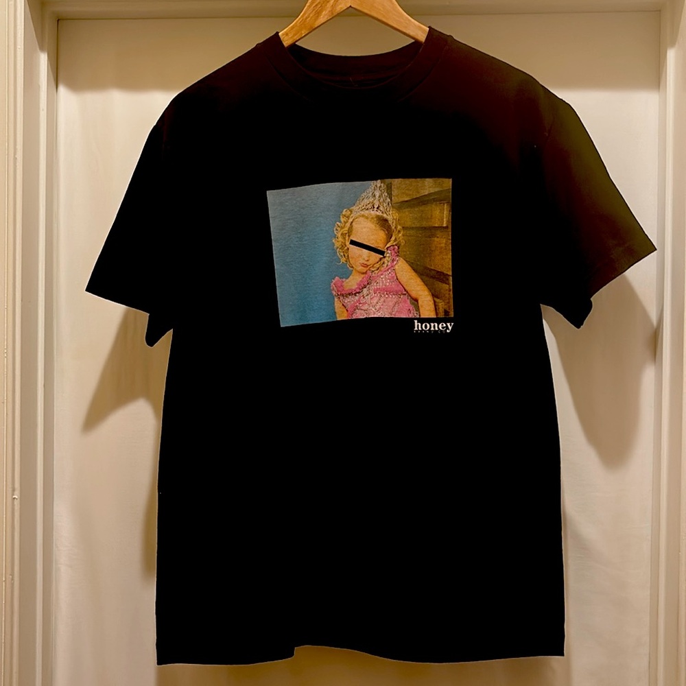 Gently Worn Honey Brand Co Honey Boo Boo Men’s T-shirt Size Medium  2014 - Black